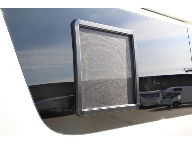 ハイエースバン キャンピングカー長野 スペースキャンパー 軽油 6名乗車 リチウム300Ah FFヒーター ウインドウエアコン ソーラーパネル 電子レンジ PIVOTクルコン 2000Wインバーター マックスファン メモリーナビ 冷蔵庫 防虫ネット TSS(40枚目)