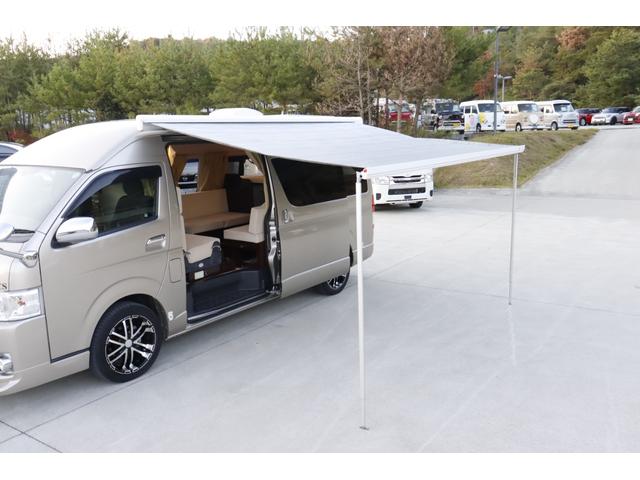 ハイエースバン FOCS アリゼ 9名乗車 ツインサブバッテリー ソーラーパネル FFヒーター 1500Wインバーター 冷蔵庫 マックスファン サイドオーニング フリップダウンモニター テーブル 走行充電 外部充電 キャンピングカー(57枚目)