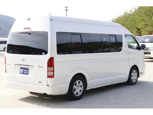 ハイエースバン レクビィ　サライＤＳ　７名乗車　サブバッテリー　走行充電　外部充電　テーブル　ＴＶ　１２０Ｗインバーター　スライドドア　８ナンバー　シンク兼用アウターシャワー　キャンピングカー（18枚目）