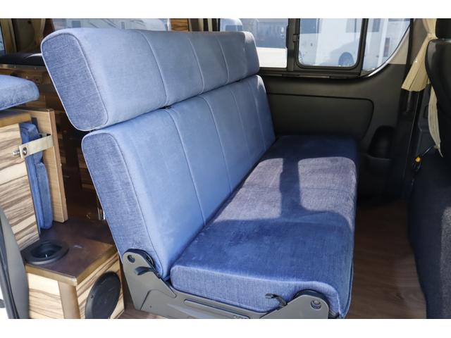 ハイエースバン ケイワークス　クラシックバン　ポップアップルーフ　６名乗車　８ナンバー　ソーラーパネル　サブバッテリー　１０００Ｗインバーター　走行充電　外部充電　ＦＦヒーター　シンク兼用アウターシャワー　キャンピングカー　バンコン（17枚目）