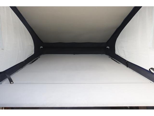 ハイエースバン ケイワークス　クラシックバン　ポップアップルーフ　６名乗車　８ナンバー　ソーラーパネル　サブバッテリー　１０００Ｗインバーター　走行充電　外部充電　ＦＦヒーター　シンク兼用アウターシャワー　キャンピングカー　バンコン（28枚目）