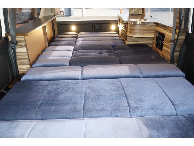 ハイエースバン ケイワークス　クラシックバン　ポップアップルーフ　６名乗車　８ナンバー　ソーラーパネル　サブバッテリー　１０００Ｗインバーター　走行充電　外部充電　ＦＦヒーター　シンク兼用アウターシャワー　キャンピングカー　バンコン（30枚目）