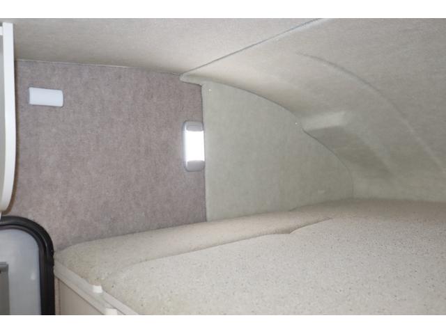 ボンゴトラック キャンパーアシスト　ジョクト　６名乗車　ＦＦヒーター　家庭用エアコン　ソーラーパネル　電子レンジ　マックスファン　１５００Ｗインバーター　ポータブル発電機　サイドオーニング　リチウム＆鉛バッテリー　キャンピングカー　キャブコン（37枚目）