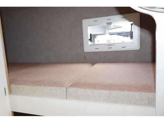 ボンゴトラック キャンパーアシスト　ジョクト　６名乗車　ＦＦヒーター　家庭用エアコン　ソーラーパネル　電子レンジ　マックスファン　１５００Ｗインバーター　ポータブル発電機　サイドオーニング　リチウム＆鉛バッテリー　キャンピングカー　キャブコン（57枚目）