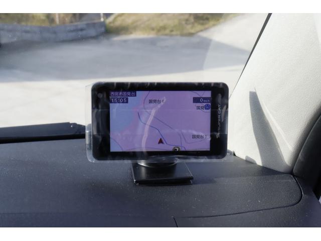 ハイエースバン バーデン　グランデ　カーサホームＥＤ　７名乗車　ツインサブバッテリー　１５００Ｗインバーター　家庭用エアコン　ＦＦヒーター　冷蔵庫　電子レンジ　１９ＴＶ　エアロソーラー　マックスファン　１０Ｖ型ナビ　キャンピングカー　スーパーロング（13枚目）