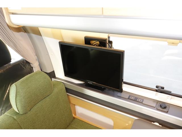 ハイエースバン バーデン　グランデ　カーサホームＥＤ　７名乗車　ツインサブバッテリー　１５００Ｗインバーター　家庭用エアコン　ＦＦヒーター　冷蔵庫　電子レンジ　１９ＴＶ　エアロソーラー　マックスファン　１０Ｖ型ナビ　キャンピングカー　スーパーロング（23枚目）