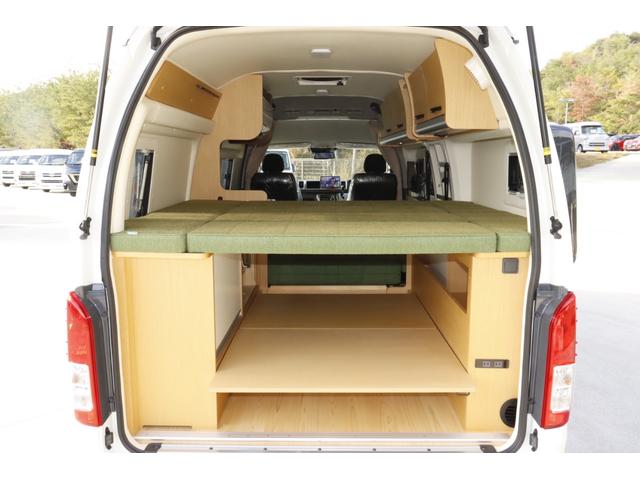 ハイエースバン バーデン　グランデ　カーサホームＥＤ　７名乗車　ツインサブバッテリー　１５００Ｗインバーター　家庭用エアコン　ＦＦヒーター　冷蔵庫　電子レンジ　１９ＴＶ　エアロソーラー　マックスファン　１０Ｖ型ナビ　キャンピングカー　スーパーロング（26枚目）