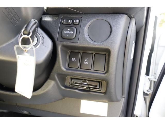 ハイエースバン バーデン　グランデ　カーサホームＥＤ　７名乗車　ツインサブバッテリー　１５００Ｗインバーター　家庭用エアコン　ＦＦヒーター　冷蔵庫　電子レンジ　１９ＴＶ　エアロソーラー　マックスファン　１０Ｖ型ナビ　キャンピングカー　スーパーロング（27枚目）