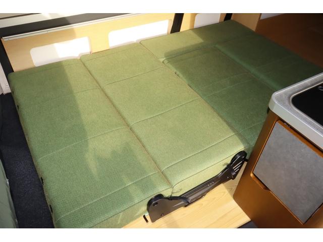 ハイエースバン バーデン　グランデ　カーサホームＥＤ　７名乗車　ツインサブバッテリー　１５００Ｗインバーター　家庭用エアコン　ＦＦヒーター　冷蔵庫　電子レンジ　１９ＴＶ　エアロソーラー　マックスファン　１０Ｖ型ナビ　キャンピングカー　スーパーロング（39枚目）