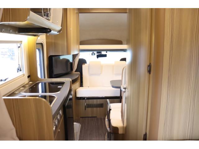 カムロード バンテック　ジルノーブル　４ＷＤ　乗車６名　就寝４名　２．８　ディーゼルターボ　リチウムイオンバッテリー４００ａｈ　インバーター２０００Ｗ　フレキシブルソーラー４枚　温水ボイラー　家庭用エアコン　ＦＦヒーター　マックスファン（4枚目）