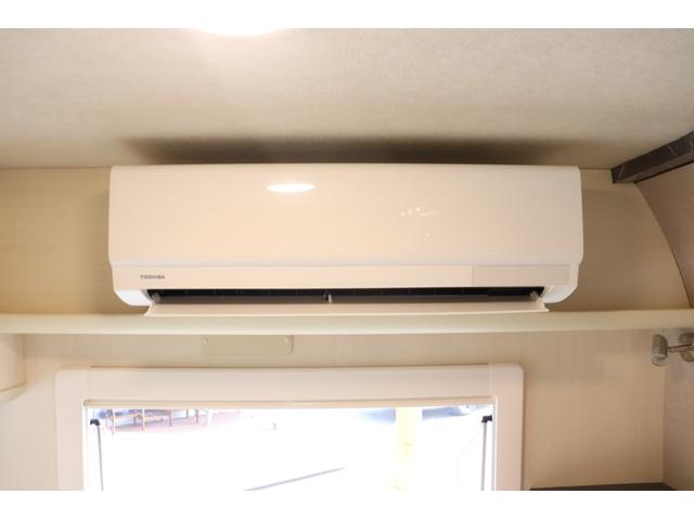 カムロード バンテック　ジルノーブル　４ＷＤ　乗車６名　就寝４名　２．８　ディーゼルターボ　リチウムイオンバッテリー４００ａｈ　インバーター２０００Ｗ　フレキシブルソーラー４枚　温水ボイラー　家庭用エアコン　ＦＦヒーター　マックスファン（15枚目）