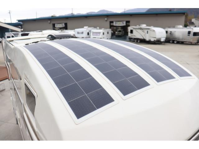 カムロード バンテック　ジルノーブル　４ＷＤ　乗車６名　就寝４名　２．８　ディーゼルターボ　リチウムイオンバッテリー４００ａｈ　インバーター２０００Ｗ　フレキシブルソーラー４枚　温水ボイラー　家庭用エアコン　ＦＦヒーター　マックスファン（27枚目）