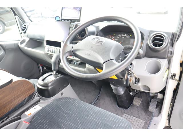 カムロード バンテック　ジルノーブル　４ＷＤ　乗車６名　就寝４名　２．８　ディーゼルターボ　リチウムイオンバッテリー４００ａｈ　インバーター２０００Ｗ　フレキシブルソーラー４枚　温水ボイラー　家庭用エアコン　ＦＦヒーター　マックスファン（36枚目）