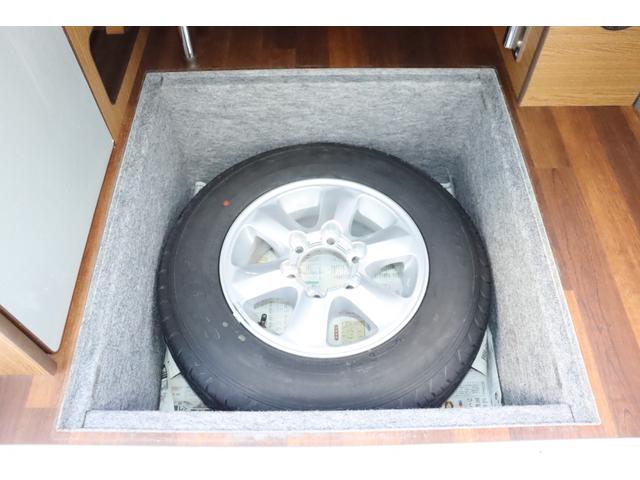 �t�W�J�[�Y�W���p���_�ː��{�X�͍L�X�Ƃ����W����ŏ펞�P�O�O��ȏ�̍݌ɂ�W�����Ă���܂��B�������Ƃ������k���[����������܂��̂ł��C�y�ɂ����X�������܂���