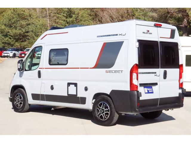 デュカト ローラーチーム　リビングストンＫＪ　乗車４名　就寝４名　２．２　ディーゼル　８速ＡＴ　１２Ｖクーラー　ＦＦヒーター　温水ボイラー　１２Ｖ冷蔵庫　２段ベット　マルチルーム　ディスプレイオーディオ　バックカメラ　クルーズコントローラー（18枚目）