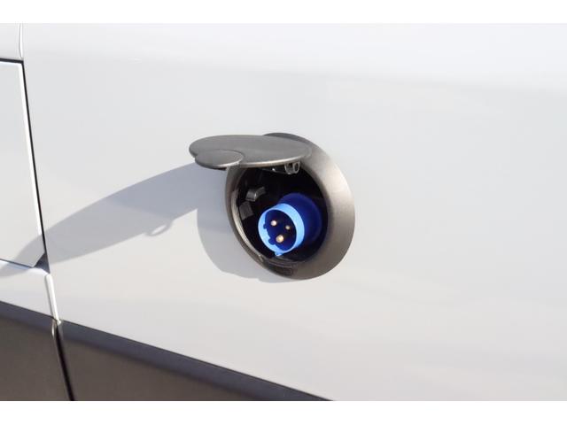 デュカト ローラーチーム　リビングストンＫＪ　乗車４名　就寝４名　２．２　ディーゼル　８速ＡＴ　１２Ｖクーラー　ＦＦヒーター　温水ボイラー　１２Ｖ冷蔵庫　２段ベット　マルチルーム　ディスプレイオーディオ　バックカメラ　クルーズコントローラー（22枚目）