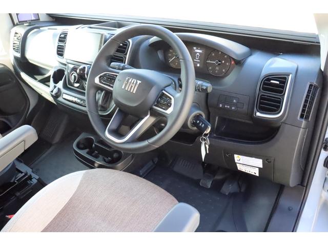 デュカト ローラーチーム　リビングストンＫＪ　乗車４名　就寝４名　２．２　ディーゼル　８速ＡＴ　１２Ｖクーラー　ＦＦヒーター　温水ボイラー　１２Ｖ冷蔵庫　２段ベット　マルチルーム　ディスプレイオーディオ　バックカメラ　クルーズコントローラー（28枚目）