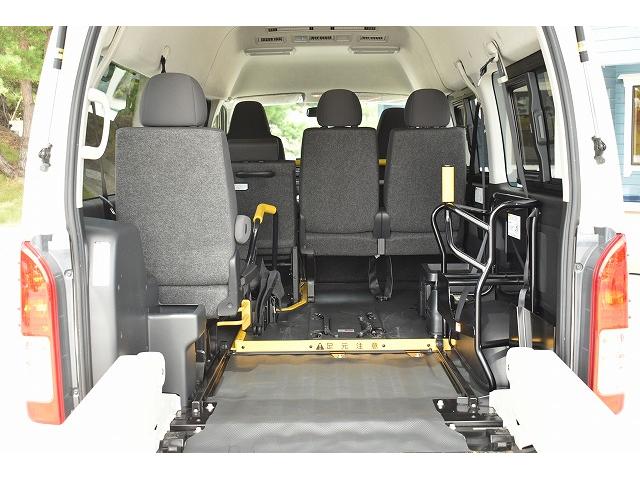 車椅子仕様車 Bタイプ 車椅子2基 車椅子電動固定装置(5枚目)