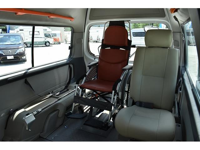 福祉車両 リアリフト 車椅子2基 電動固定装置 手すり(7枚目)