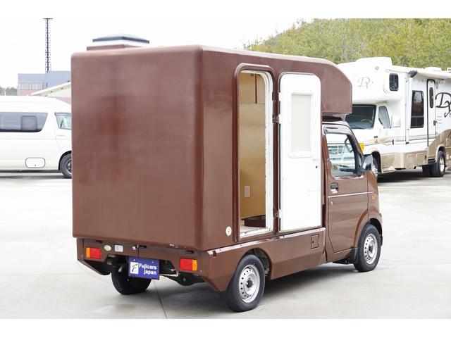 ＫＣエアコン・パワステ　移動販売車　キッチンカー　ケータリングカー　４ナンバー軽貨物　２槽シンク　給排水ポリタンク　１２Ｖポンプ　販売口１か所　換気扇　外部電源　照明　作業台　収納　ＡＴ　ＥＴＣ　バックカメラ(4枚目)