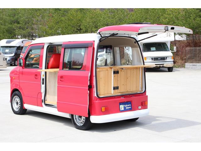 エブリイ ＰＵ　移動販売車　キッチンカー　ケータリングカー　シェビー仕様　８ナンバー加工車　２槽シンク　２０Ｌ給排水ポリタンク　販売口２カ所　作業台　収納　カロッツェリアナビ　ＥＴＣ　ＡＴ　ＡＢＳ（5枚目）