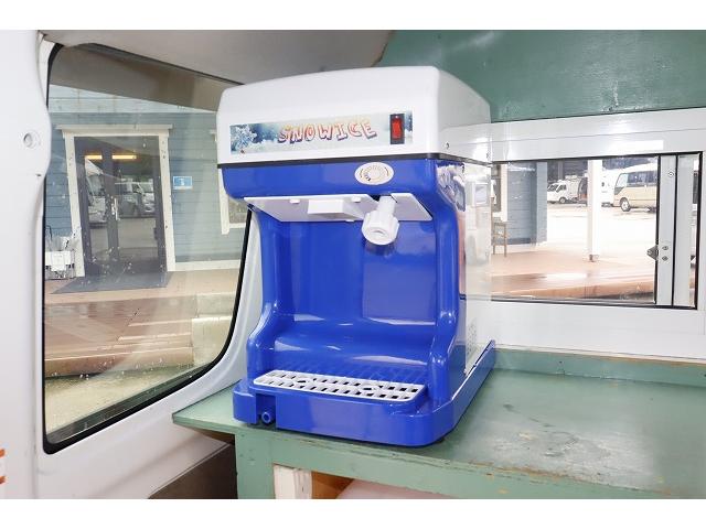 エブリイ ＰＡ　移動販売車　キッチンカー　ケータリングカー　フレンチバス仕様　４ナンバー　２槽シンク　８０Ｌタンク　冷蔵庫　フライヤー　発電機　換気扇　外部電源　サブバッテリー　インバーター　走行充電　ヒッチメンバー（13枚目）
