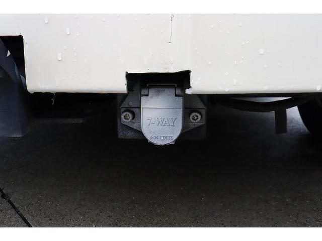 エブリイ ＰＡ　移動販売車　キッチンカー　ケータリングカー　フレンチバス仕様　４ナンバー　２槽シンク　８０Ｌタンク　冷蔵庫　フライヤー　発電機　換気扇　外部電源　サブバッテリー　インバーター　走行充電　ヒッチメンバー（33枚目）
