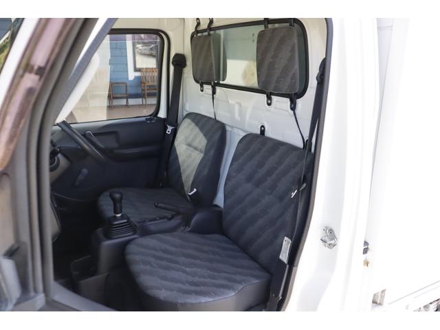 キャリイトラック 　移動販売車　ケータリングカー　５ＭＴ　４ナンバー　バックカメラ　２層シンク　給排水タンク各１００Ｌ　換気扇　外部電源（28枚目）