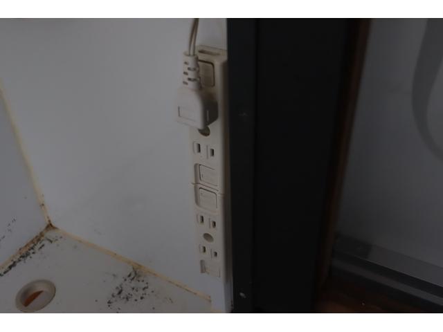 キャリイトラック 　移動販売車　ケータリングカー　５ＭＴ　４ナンバー　バックカメラ　２層シンク　給排水タンク各１００Ｌ　換気扇　外部電源（38枚目）