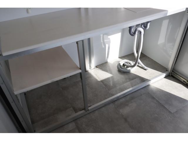 NT100クリッパートラック 乗車2名 4ナンバー AT車 可動式キッチンカー ケータリングカー 2槽シンク 換気扇 外部電源 ETC(9枚目)