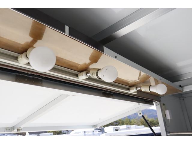 NT100クリッパートラック 乗車2名 4ナンバー AT車 可動式キッチンカー ケータリングカー 2槽シンク 換気扇 外部電源 ETC(13枚目)