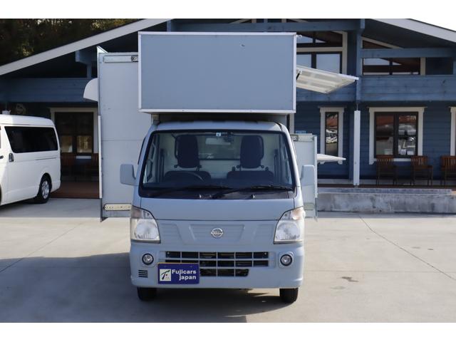 NT100クリッパートラック 乗車2名 4ナンバー AT車 可動式キッチンカー ケータリングカー 2槽シンク 換気扇 外部電源 ETC(15枚目)