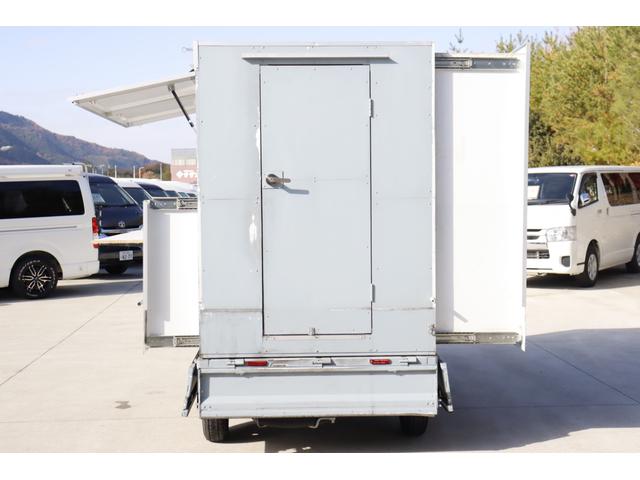NT100クリッパートラック 乗車2名 4ナンバー AT車 可動式キッチンカー ケータリングカー 2槽シンク 換気扇 外部電源 ETC(16枚目)