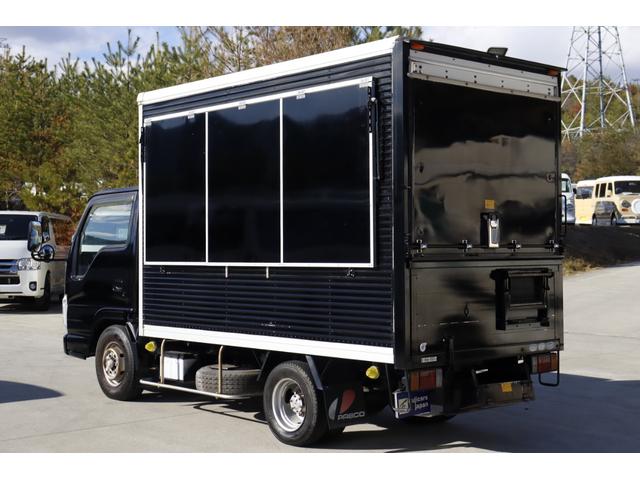 エルフトラック エルフ 移動販売車 ケータリングカー 3.0 ディーゼル 2槽シンク コールドテーブル冷蔵庫 冷蔵庫 換気扇 外部電源(20枚目)