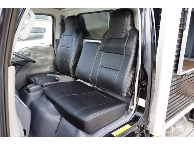 エルフトラック エルフ 移動販売車 ケータリングカー 3.0 ディーゼル 2槽シンク コールドテーブル冷蔵庫 冷蔵庫 換気扇 外部電源(29枚目)