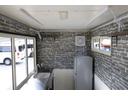 エルフ 移動販売車 ケータリングカー 3.0 ディーゼル 2槽シンク コールドテーブル冷蔵庫 冷蔵庫 換気扇 外部電源(37枚目)