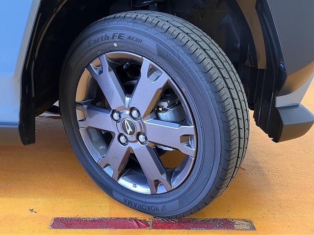 タフト Gターボ サポカーSワイド適合 スカイフィールトップ Bカメラ 電動パーキングブレーキ 全車速追従機能付ACC ステアリングスイッチ シートヒーター USB接続端子 Pスタート コーナーセンサー キーフリー(27枚目)