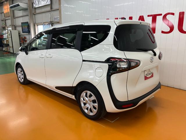 シエンタ Ｇ　クエロ　衝突被害軽減ブレーキシステム　ドラレコ　３列シート　ステアリングスイッチ　Ｐスタート　両側オートスライドドア　レーンアシスト　オートハイビーム　キーフリー（6枚目）