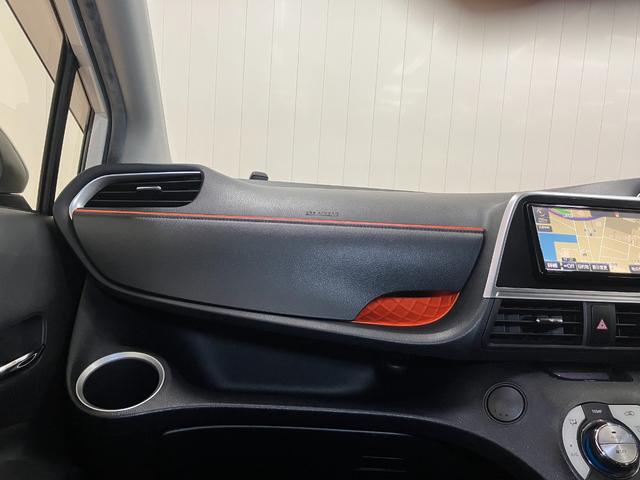 シエンタ Ｇ　クエロ　衝突被害軽減ブレーキシステム　ドラレコ　３列シート　ステアリングスイッチ　Ｐスタート　両側オートスライドドア　レーンアシスト　オートハイビーム　キーフリー（11枚目）