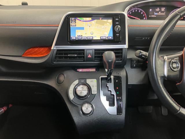 シエンタ Ｇ　クエロ　衝突被害軽減ブレーキシステム　ドラレコ　３列シート　ステアリングスイッチ　Ｐスタート　両側オートスライドドア　レーンアシスト　オートハイビーム　キーフリー（12枚目）