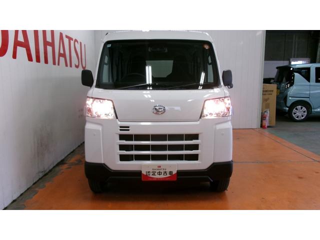 ハイゼットカーゴ DX サポカーSワイド適合 ラジオ エアコン アクセサリーソケット コーナーセンサー アイドリングストップ 光軸調整ダイヤル 横滑り防止機能 誤発進抑制機能 パワーウインドウ キーレス(4枚目)