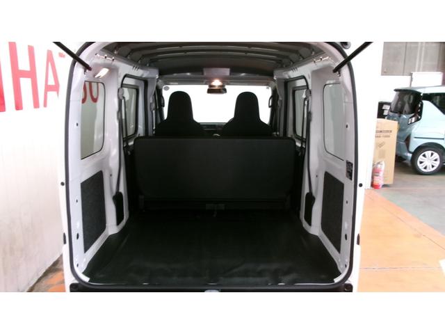 ハイゼットカーゴ DX サポカーSワイド適合 ラジオ エアコン アクセサリーソケット コーナーセンサー アイドリングストップ 光軸調整ダイヤル 横滑り防止機能 誤発進抑制機能 パワーウインドウ キーレス(10枚目)