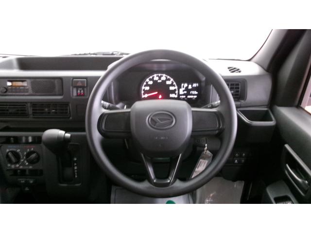 ハイゼットカーゴ DX サポカーSワイド適合 ラジオ エアコン アクセサリーソケット コーナーセンサー アイドリングストップ 光軸調整ダイヤル 横滑り防止機能 誤発進抑制機能 パワーウインドウ キーレス(13枚目)