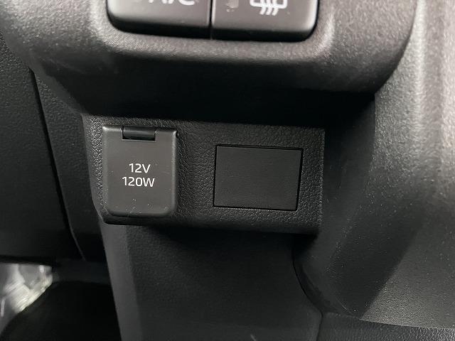 ハイゼットカーゴ ＤＸ　サポカーＳワイド適合　ラジオ　エアコン　アクセサリーソケット　コーナーセンサー　アイドリングストップ　光軸調整ダイヤル　横滑り防止機能　誤発進抑制機能　パワーウインドウ　キーレス（17枚目）