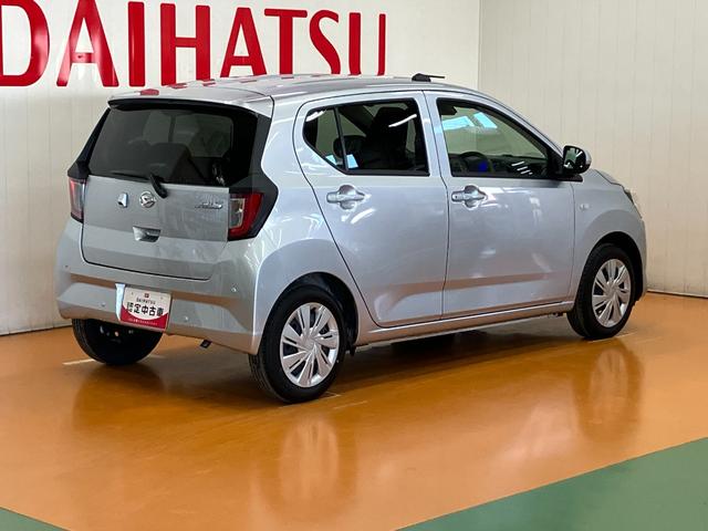 ミライース Ｘ　ＳＡＩＩＩ　サポカーＳワイド適合　エアコン　Ｂカメラ　コーナーセンサー　光軸調整ダイヤル　オートハイビーム　アイドリングストップ　横滑り防止機能　誤発進抑制機能　電動格納ミラー　パワーウインドウ　キーレス（8枚目）