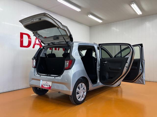 ミライース Ｘ　ＳＡＩＩＩ　サポカーＳワイド適合　エアコン　Ｂカメラ　コーナーセンサー　光軸調整ダイヤル　オートハイビーム　アイドリングストップ　横滑り防止機能　誤発進抑制機能　電動格納ミラー　パワーウインドウ　キーレス（9枚目）