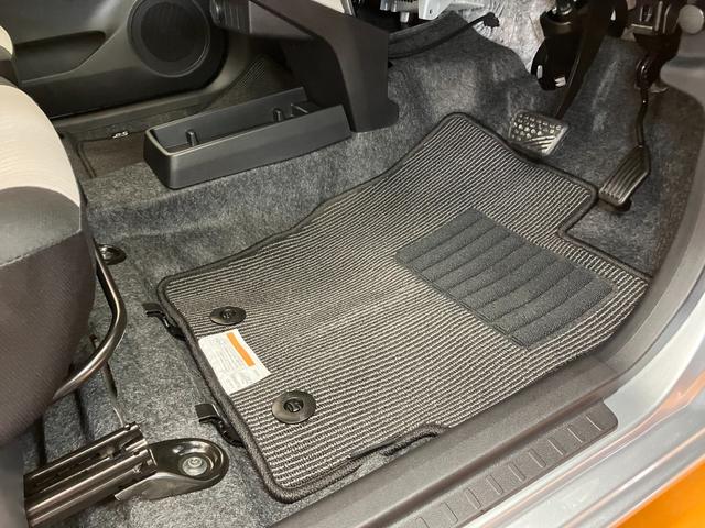 ミライース Ｘ　ＳＡＩＩＩ　サポカーＳワイド適合　エアコン　Ｂカメラ　コーナーセンサー　光軸調整ダイヤル　オートハイビーム　アイドリングストップ　横滑り防止機能　誤発進抑制機能　電動格納ミラー　パワーウインドウ　キーレス（19枚目）