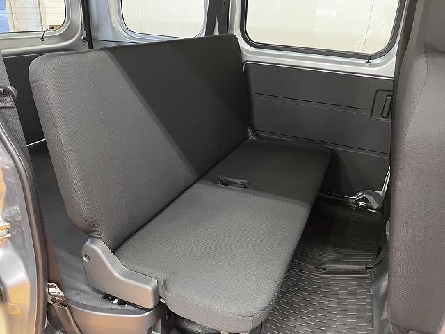 ハイゼットカーゴ ＤＸ　サポカーＳワイド適合　エアコン　アクセサリーソケット　コーナーセンサー　アイドリングストップ　光軸調整ダイヤル　横滑り防止機能　誤発進抑制機能　パワーウインドウ　キーレス（19枚目）