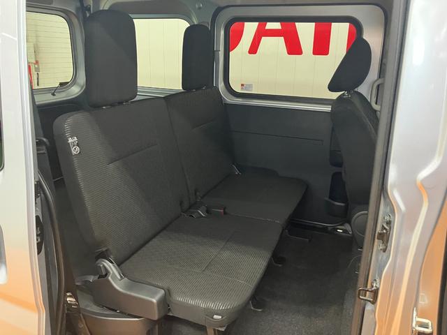 ハイゼットカーゴ クルーズターボ 4WD サポカーSワイド適合 Bカメラ ドラレコ エアコン アクセサリーソケット Pスタート コーナーセンサー 横滑り防止機能 誤発進抑制機能 電動格納ミラー パワーウインドウ キーフリー(22枚目)