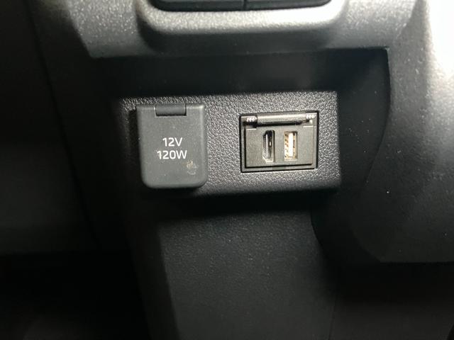 ハイゼットカーゴ クルーズターボ　４ＷＤ　サポカーＳワイド適合　ドラレコ　エアコン　アクセサリーソケット　Ｐスタート　コーナーセンサー　横滑り防止機能　誤発進抑制機能　電動格納ミラー　パワーウインドウ　キーフリー（18枚目）
